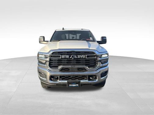 Bright White Clearcoat 2026 RAM 2500 Tradesman Crew Cab 4x4 6'4' Box