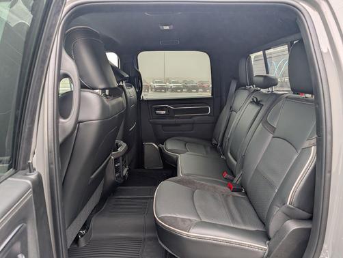 Ceramic Gray Clearcoat 2026 RAM 2500 Laramie Crew Cab 4x4 6'4' Box