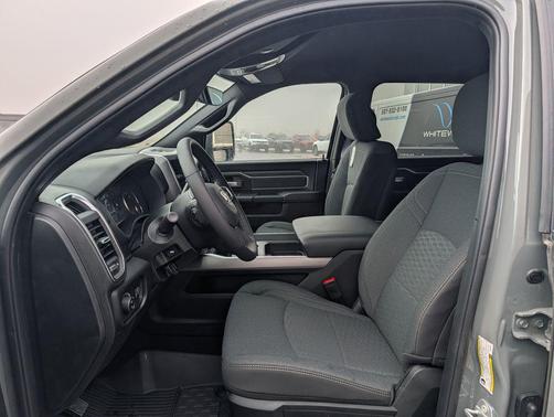 Ceramic Gray Clearcoat 2026 RAM 2500 Big Horn Crew Cab 4x4 6'4' Box