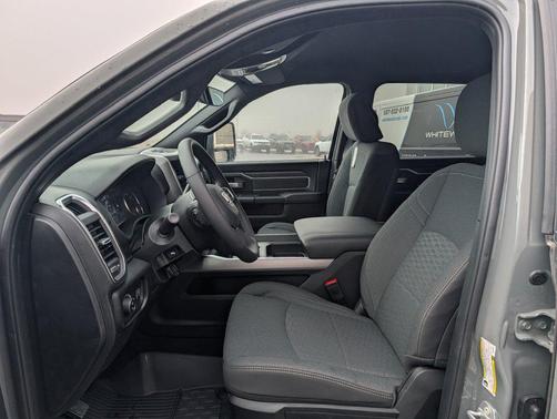 Ceramic Gray Clearcoat 2026 RAM 2500 Big Horn Crew Cab 4x4 6'4' Box