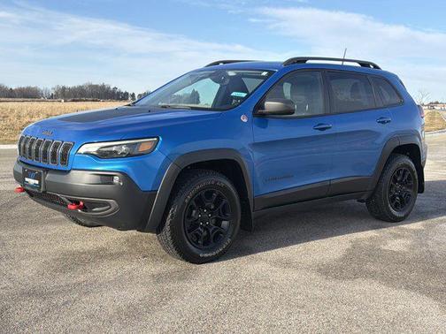 2020 Jeep Cherokee Trailhawk