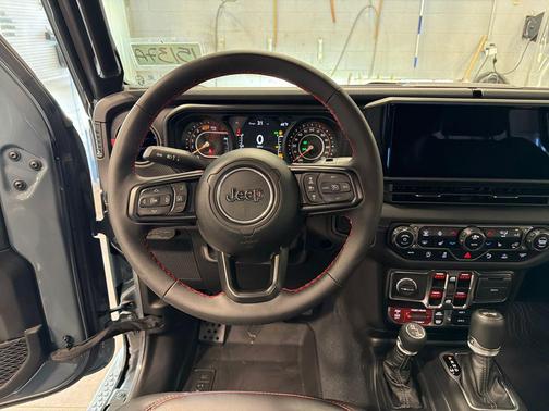 Anvil Clear Coat 2024 Jeep Wrangler Rubicon