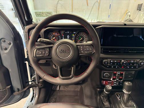 Anvil Clear Coat 2024 Jeep Wrangler Rubicon