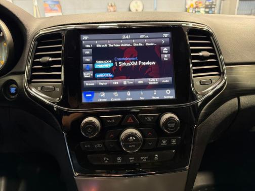 Velvet Red Pearlcoat 2021 Jeep Grand Cherokee Laredo