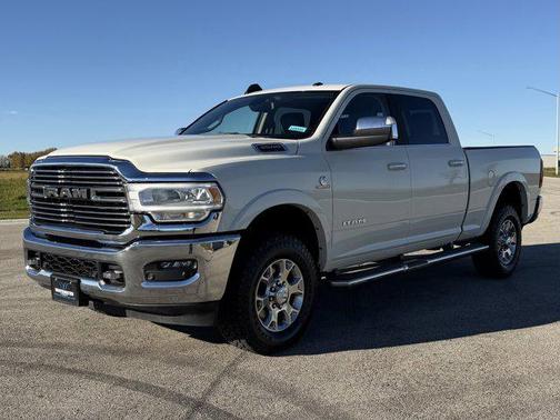 2022 RAM 3500 Laramie Crew Cab 4x4 6'4' Box