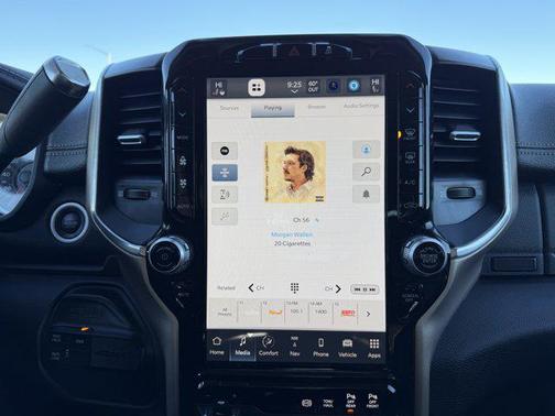 2022 RAM 3500 Laramie Crew Cab 4x4 6'4' Box