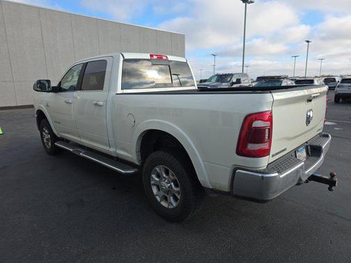 2022 RAM 3500 Laramie Crew Cab 4x4 6'4' Box