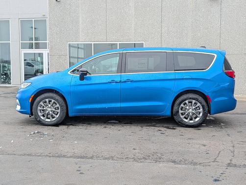 2026 Chrysler Pacifica L