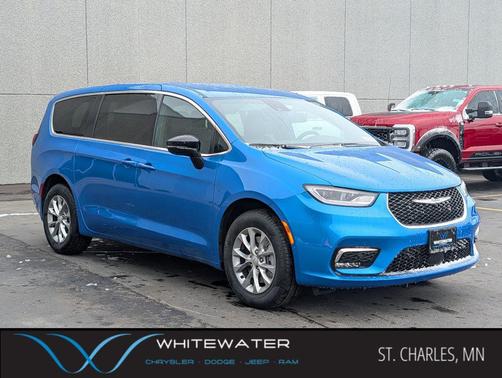 Hydro Blue Pearlcoat 2026 Chrysler Pacifica L