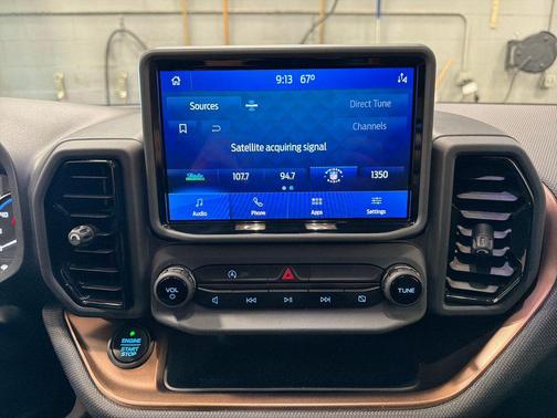 Iconic Silver Metallic 2021 Ford Bronco Sport Outer Banks
