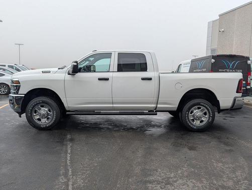 Bright White Clearcoat 2026 RAM 3500 Tradesman Crew Cab 4x4 6'4' Box