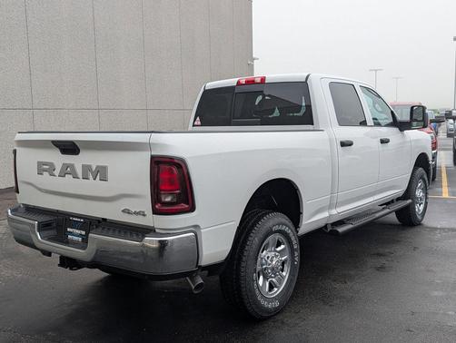 Bright White Clearcoat 2026 RAM 3500 Tradesman Crew Cab 4x4 6'4' Box