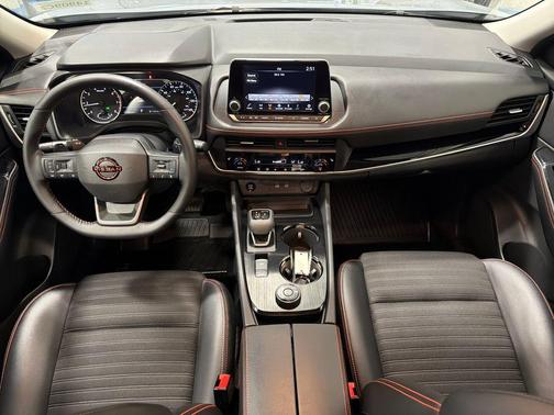 Boulder Gray Pearl 2025 Nissan Rogue Rock Creek