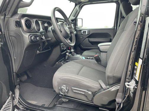 2023 Jeep Gladiator Sport S
