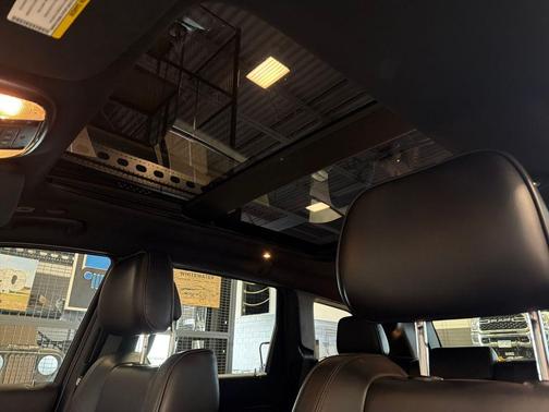 Bright White Clearcoat 2020 Jeep Grand Cherokee High Altitude
