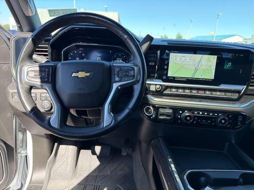 Iridescent Pearl Tricoat 2024 Chevrolet Silverado 3500 LTZ