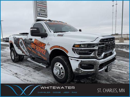 Bright White Clearcoat 2026 RAM 3500 Big Horn Regular Cab 4x4 8' Box Truck