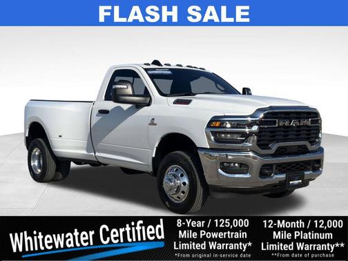Bright White Clearcoat 2026 RAM 3500 Big Horn Regular Cab 4x4 8' Box