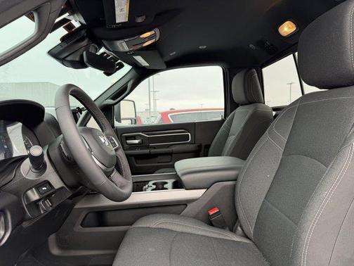 2026 RAM 3500 Big Horn Regular Cab 4x4 8' Box