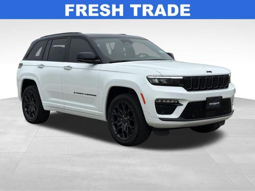 Bright White Clearcoat 2025 Jeep Grand Cherokee Summit
