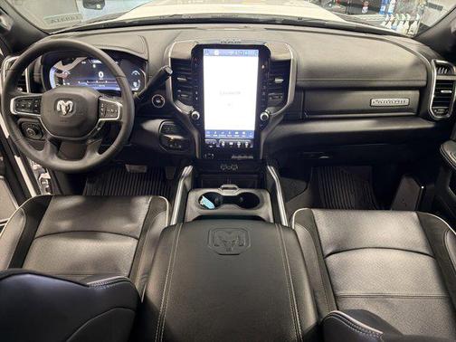 2025 RAM 2500 Laramie Crew Cab 4x4 6'4' Box