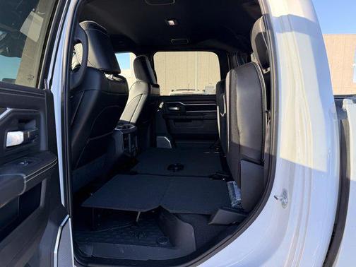 2025 RAM 2500 Laramie Crew Cab 4x4 6'4' Box