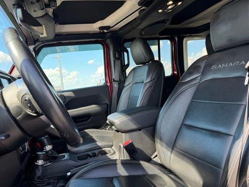 Snazzberry Pearlcoat 2022 Jeep Wrangler Unlimited Sahara