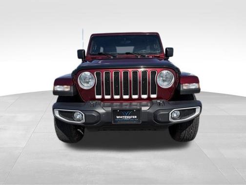 Snazzberry Pearlcoat 2022 Jeep Wrangler Unlimited Sahara
