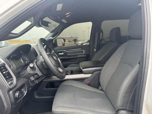 2022 RAM 2500 Big Horn Crew Cab 4x4 6'4' Box