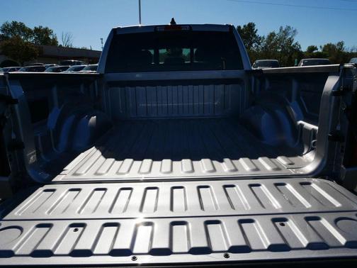 Billet Silver Metallic Clearcoat 2026 RAM 1500 Big Horn/Lone Star