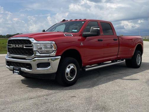 2024 RAM 3500 Tradesman Crew Cab 4x4 8' Box
