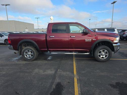 2017 RAM 2500 Big Horn Crew Cab 4x4 6'4' Box