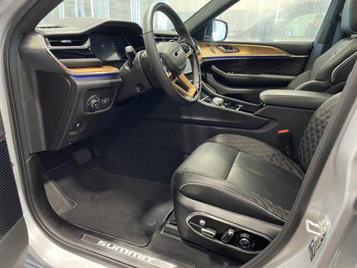 2024 Jeep Grand Cherokee L Summit Reserve