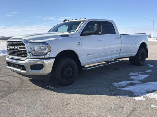 2021 RAM 3500 Big Horn Crew Cab 4x4 8' Box
