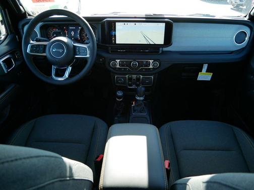 Black Clearcoat 2024 Jeep Wrangler 4-Door Sahara 4x4