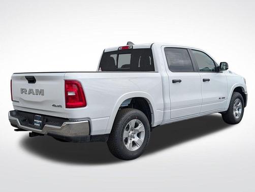 Bright White Clearcoat 2026 RAM 1500 Big Horn/Lone Star