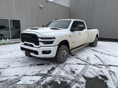 2025 RAM 3500 Laramie Crew Cab 4x4 8' Box