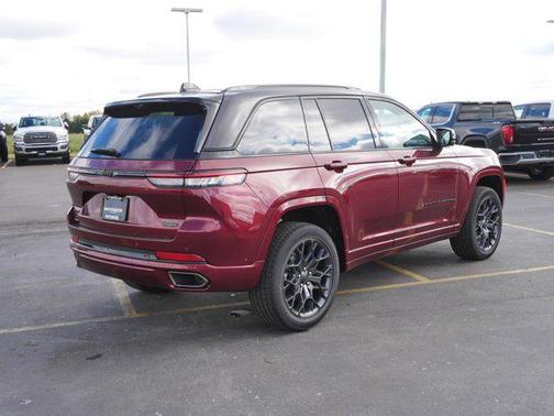 2025 Jeep Grand Cherokee Summit