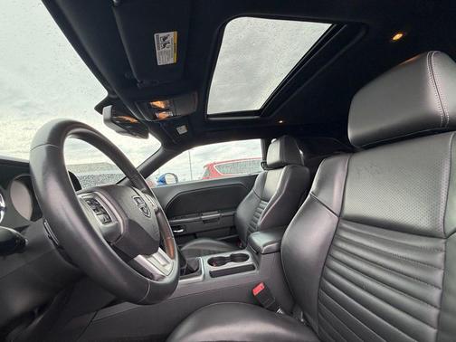 Redline 3 Coat Pearl 2012 Dodge Challenger R/T