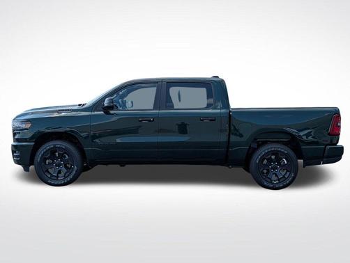 Serrano Green Metallic 2026 RAM 1500 Big Horn/Lone Star