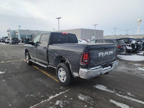 2025 RAM 2500 Tradesman Crew Cab 4x4 6'4' Box