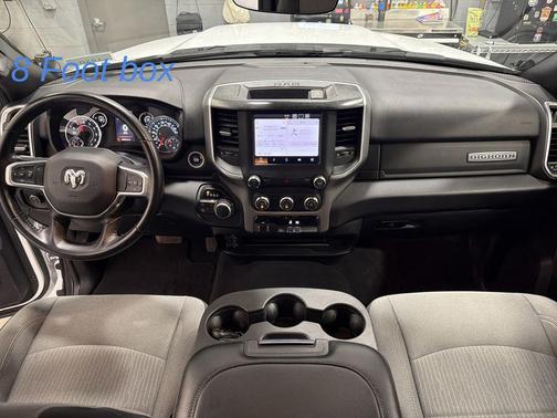 Bright White Clearcoat 2024 RAM 2500 Big Horn Crew Cab 4x4 8' Box