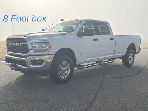 Bright White Clearcoat 2024 RAM 2500 Big Horn Crew Cab 4x4 8' Box