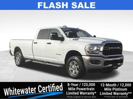 Bright White Clearcoat 2024 RAM 2500 Big Horn Crew Cab 4x4 8' Box