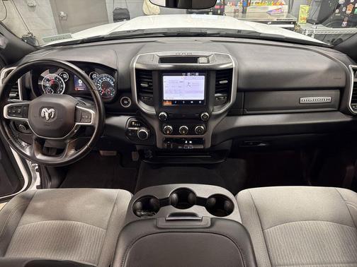 2024 RAM 2500 Big Horn Crew Cab 4x4 8' Box