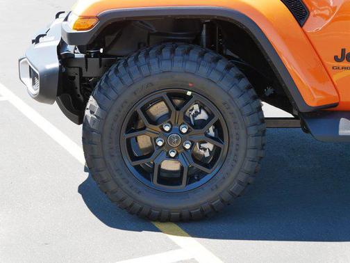 2025 Jeep Gladiator High Tide