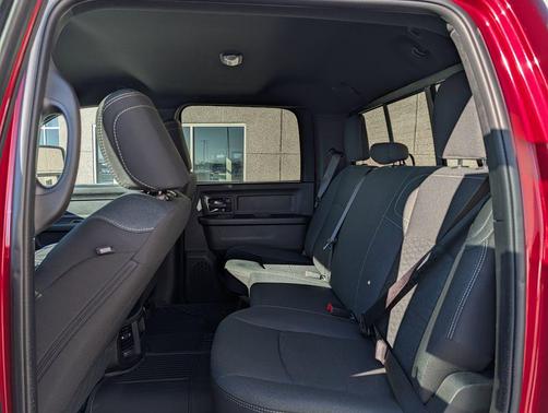 2026 RAM 2500 Tradesman Crew Cab 4x4 6'4' Box