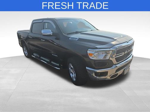 Diamond Black Crystal Pearlcoat 2019 RAM 1500 Big Horn