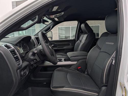 2026 RAM 3500 Laramie Crew Cab 4x4 6'4' Box