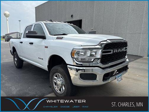 2022 RAM 2500 Tradesman Crew Cab 4x4 6'4' Box